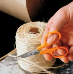 Tesoura Clássica Reta de Precisão Fiskars