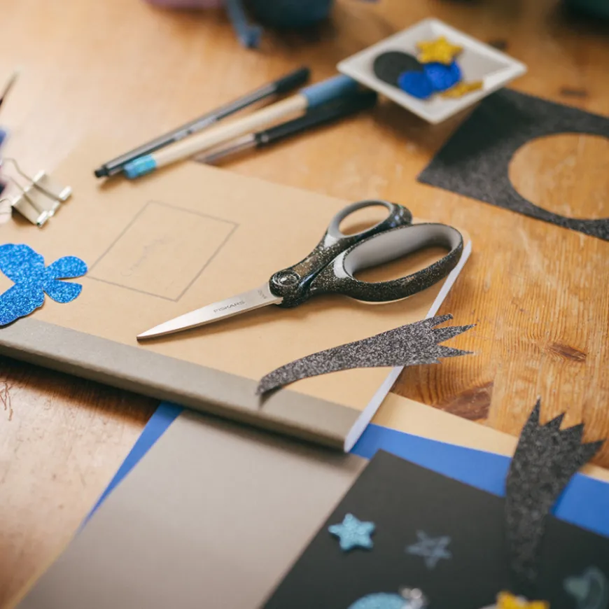 Tesoura Estudante Purpurinas Soft Grip Fiskars