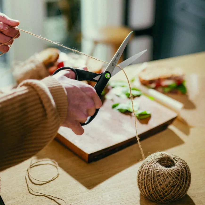 Tesoura Universal Functional Form ReNew Fiskars